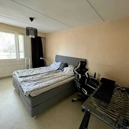 Huoneisto Ground Floor 3 Bedroom Apartment, Free Parking Oulu
